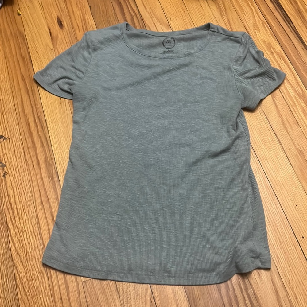 Green tee shirt never been worn women’s size medium